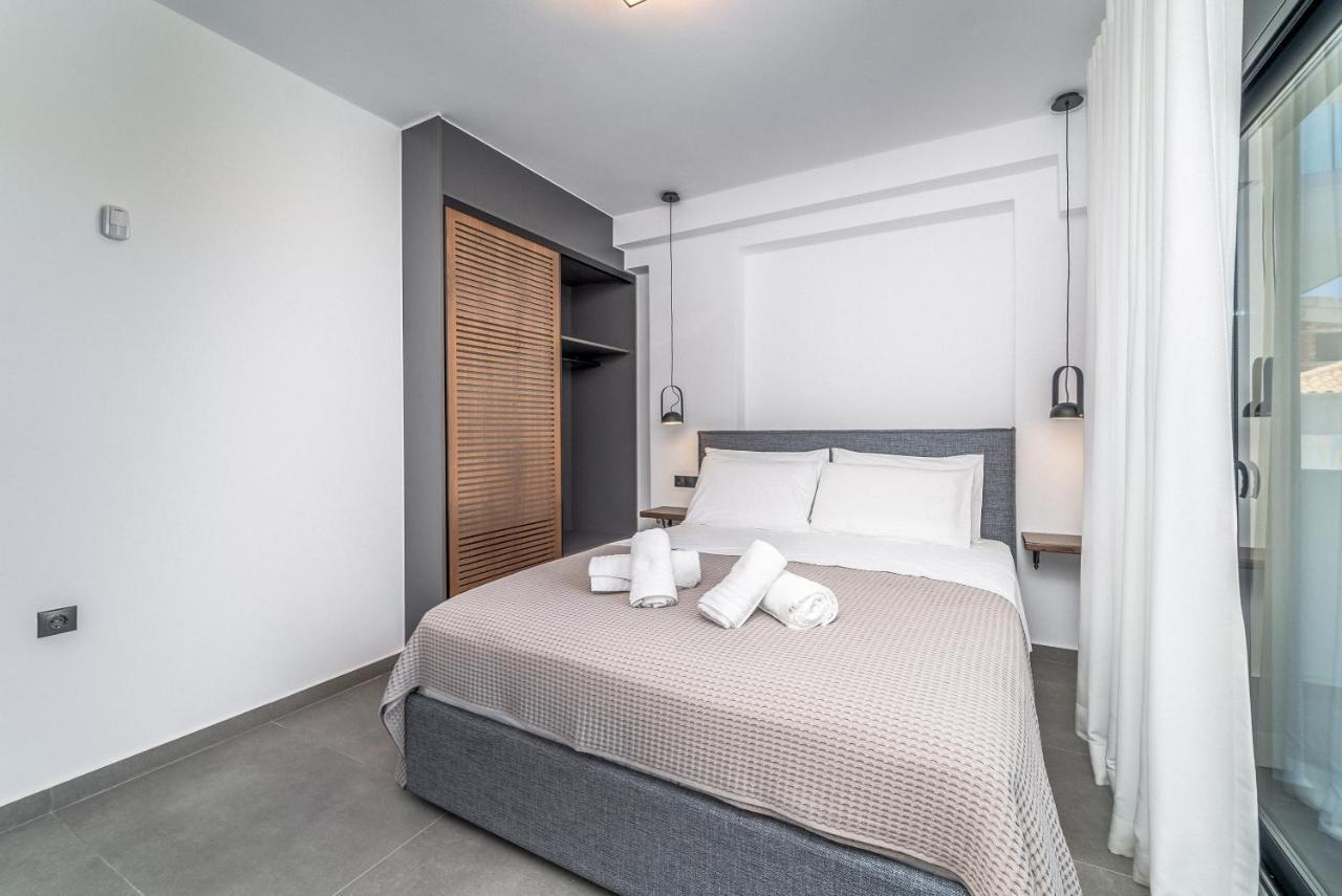 Nemesis Luxury Villas Apolpaina Esterno foto