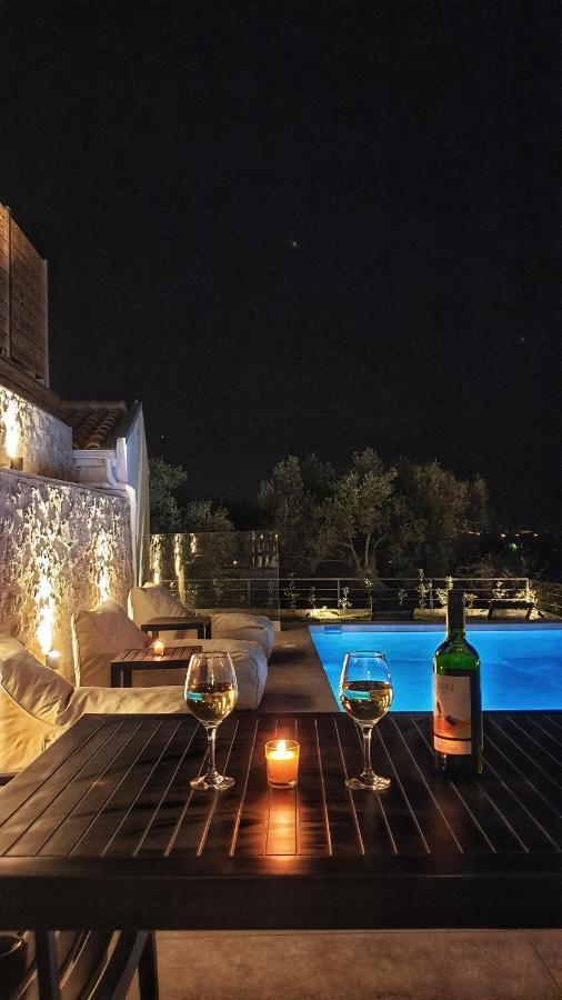 Nemesis Luxury Villas Apolpaina Esterno foto